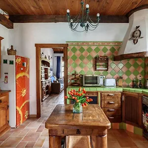  Сasa de vacaciones Encantadora Casa Con Piscina Privada Y Chimenea